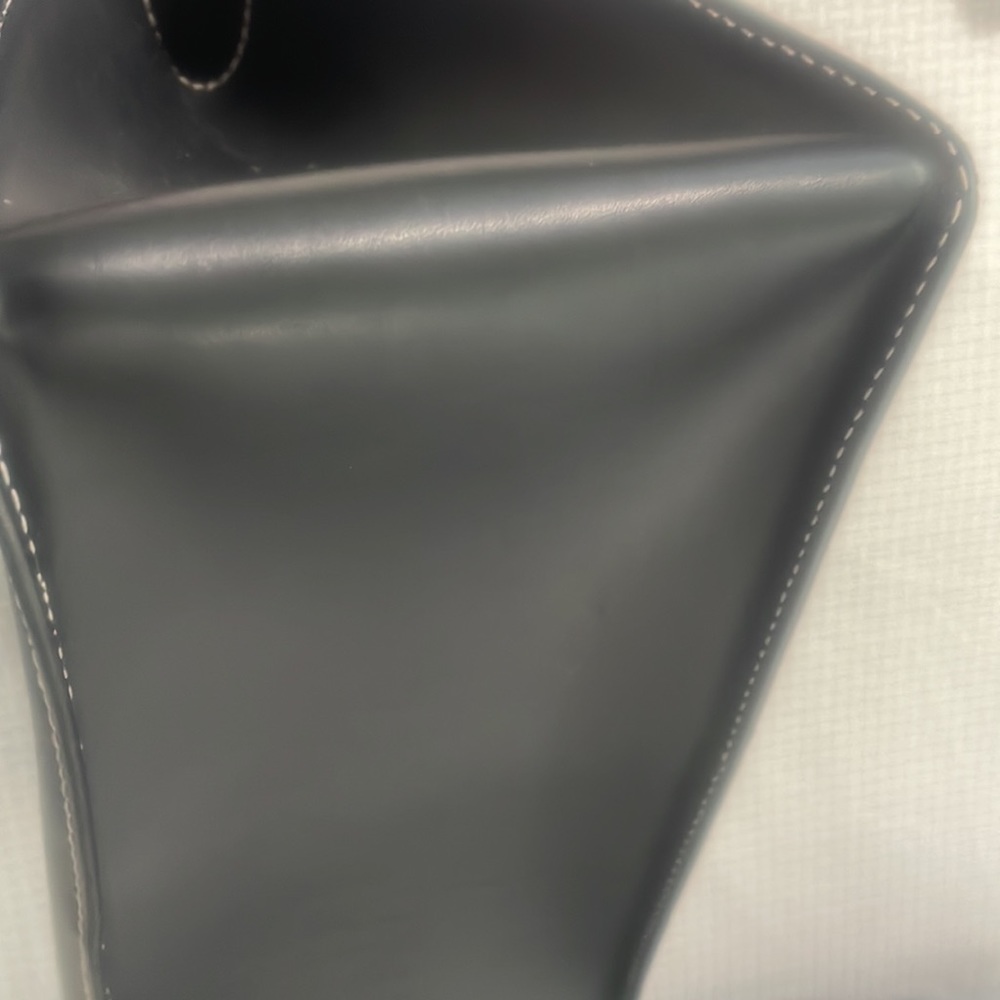 Pocketbook - Picture 6 of 11